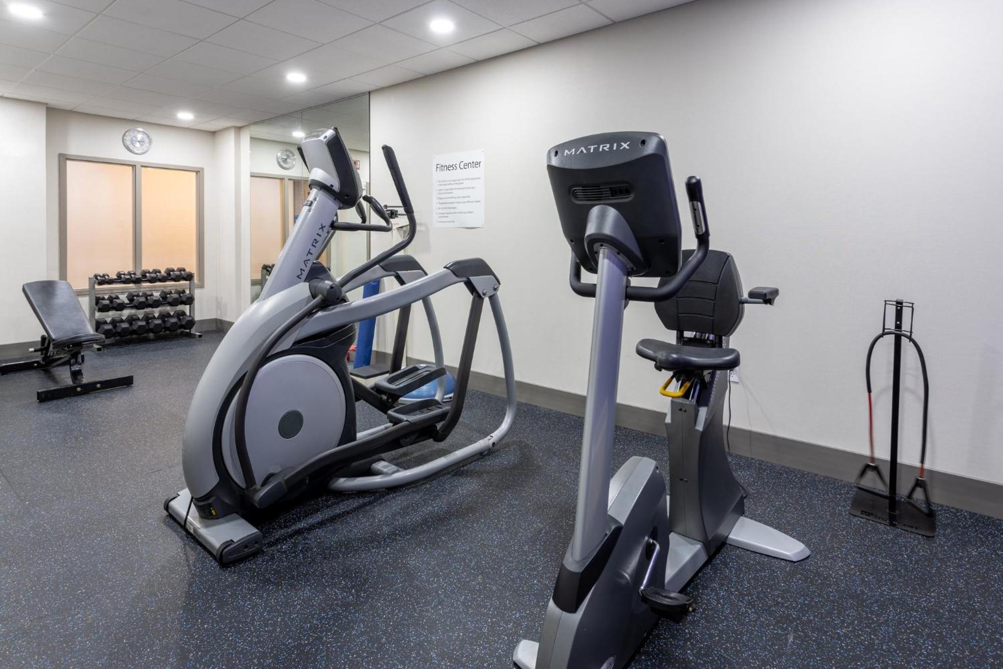 Holiday Inn Express Hotel & Suites Vineland Millville By Ihg Экстерьер фото